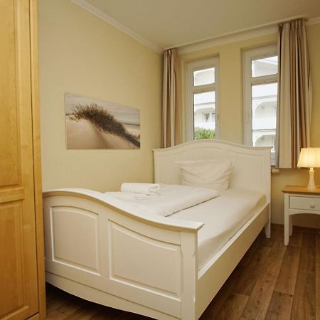 Mit Meerblick Und Balkon, Gratis Nutzung Vom Ahoi Erlebnisbad Und Sauna In Sellin - Meeresblick Fewo 38 Gohren Bagian luar foto